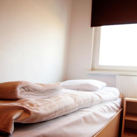 Hostel24 Bed&Breakfast Bydgoszcz Oda fotoğraf